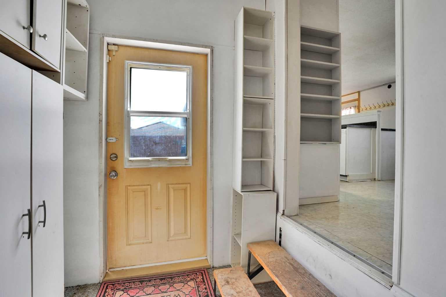903 Briar Crescent — photo 3