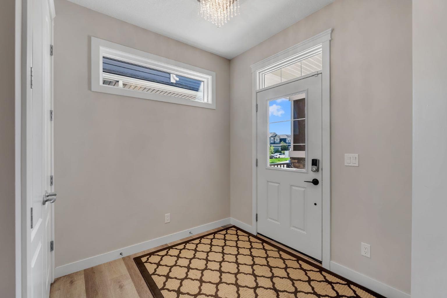 40 Evansfield Manor NW — photo 4