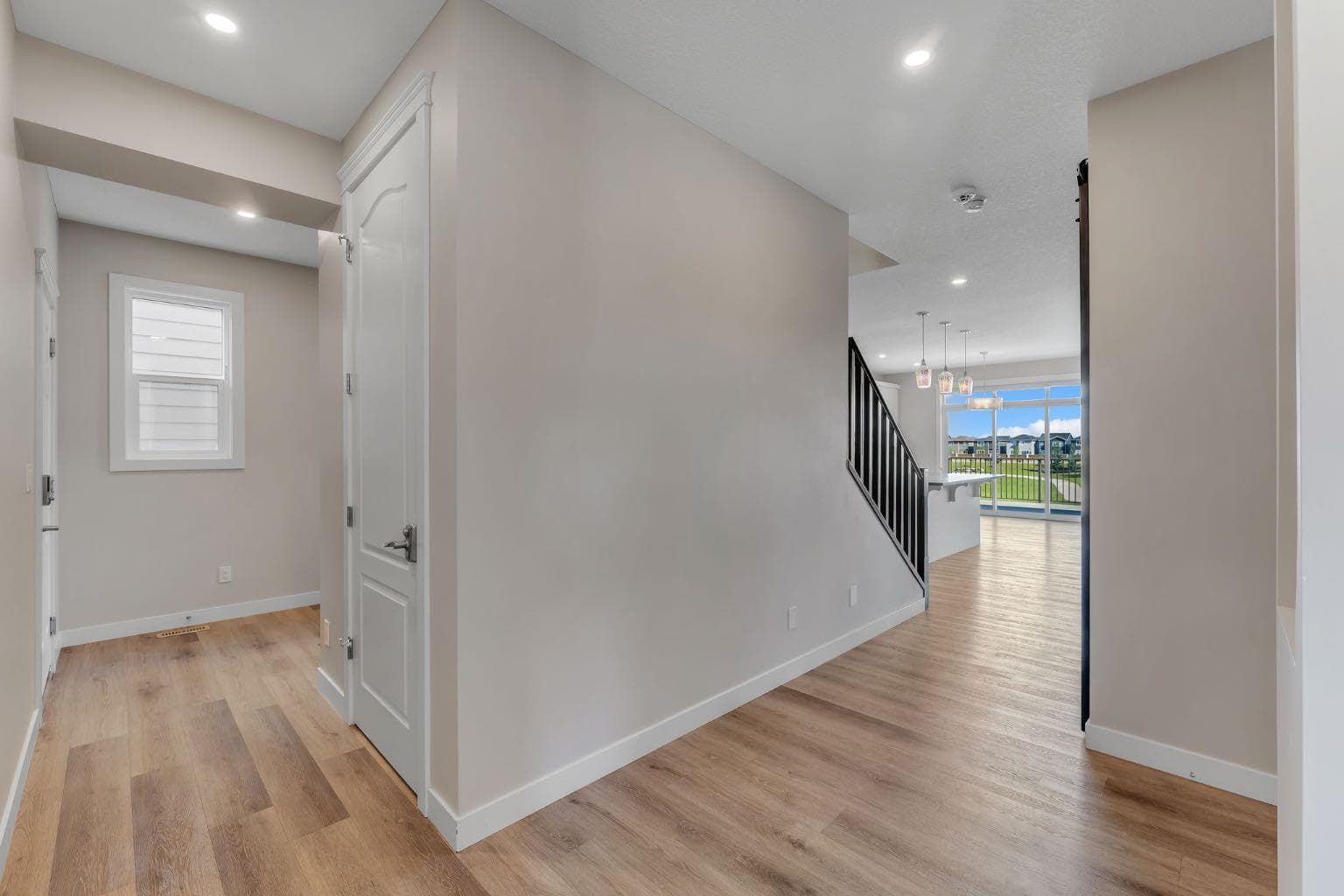 40 Evansfield Manor NW — photo 5