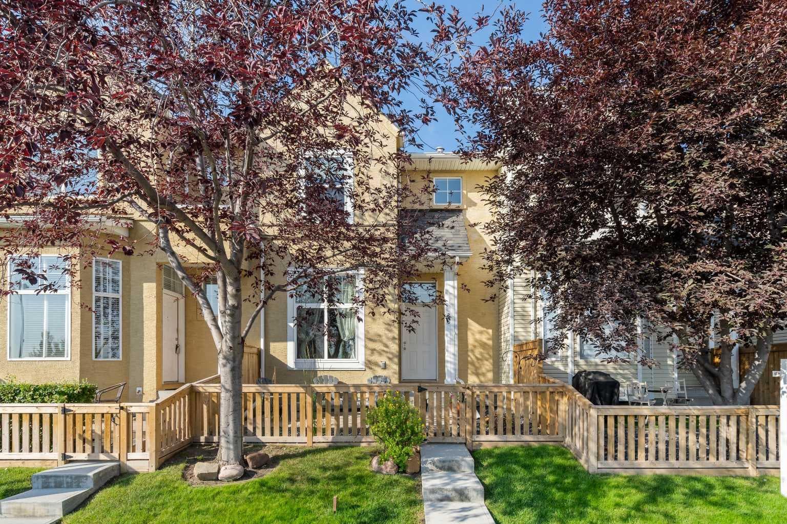 205 Mckenzie Towne Gate SE — photo 1