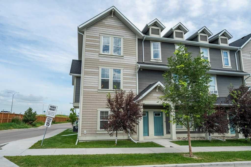 157 South Point Court SW — photo 2