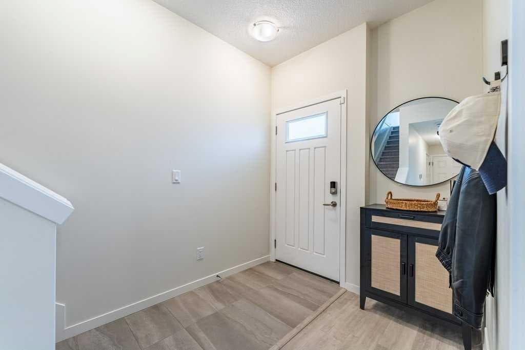 157 South Point Court SW — photo 5
