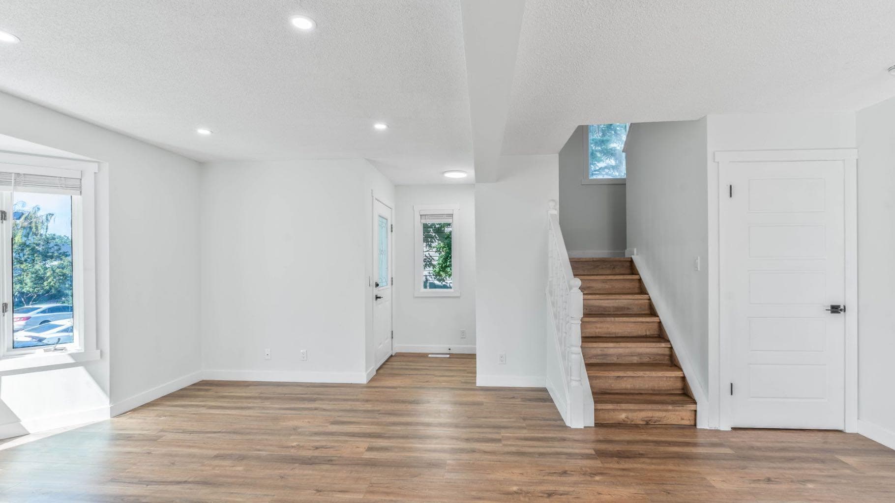 15 Taraglen Court NE — photo 5