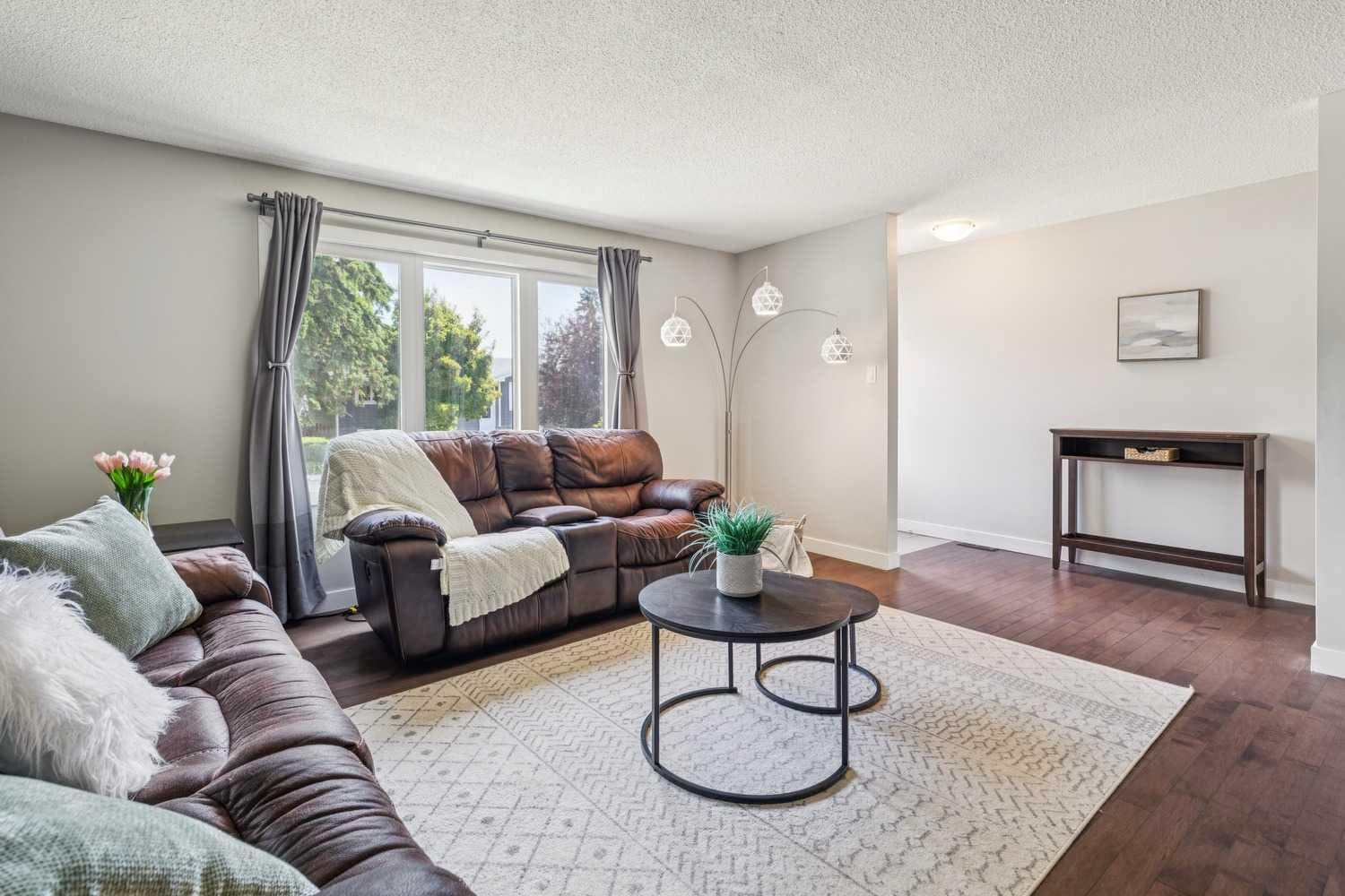 241 Allan Crescent SE — photo 4