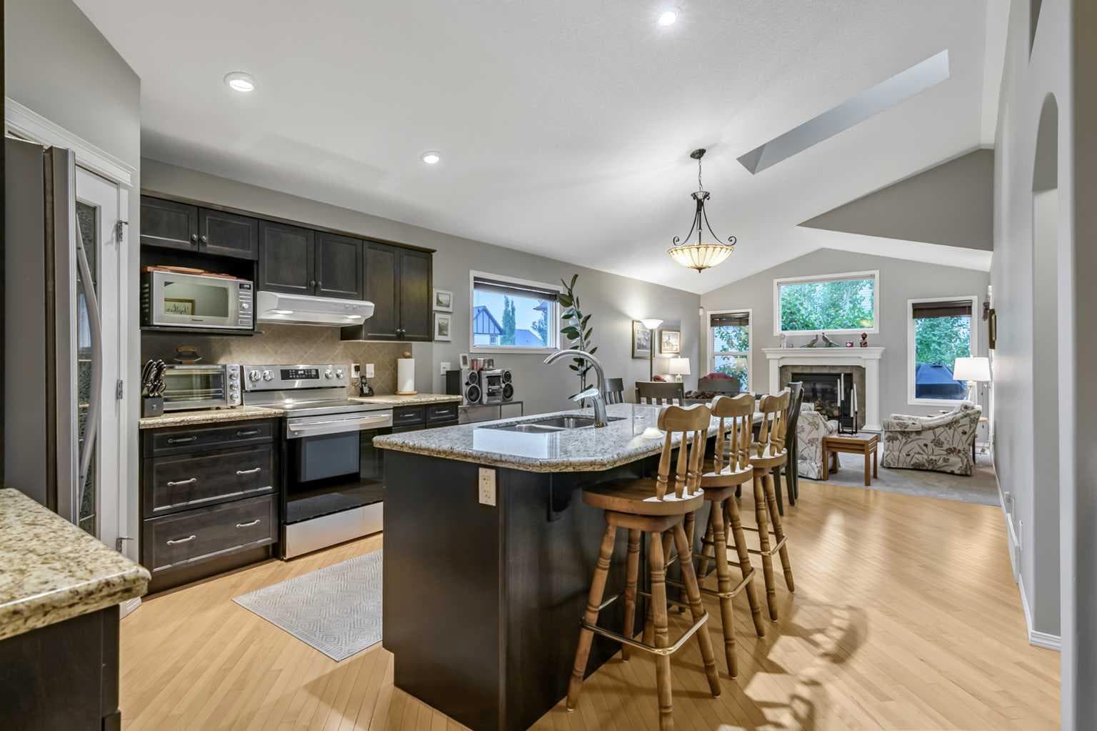 416 Silverado Range Heights SW — photo 5