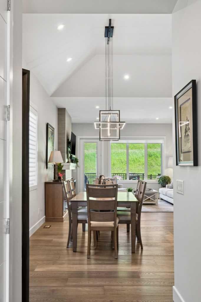 176 Cranbrook Drive SE — photo 5