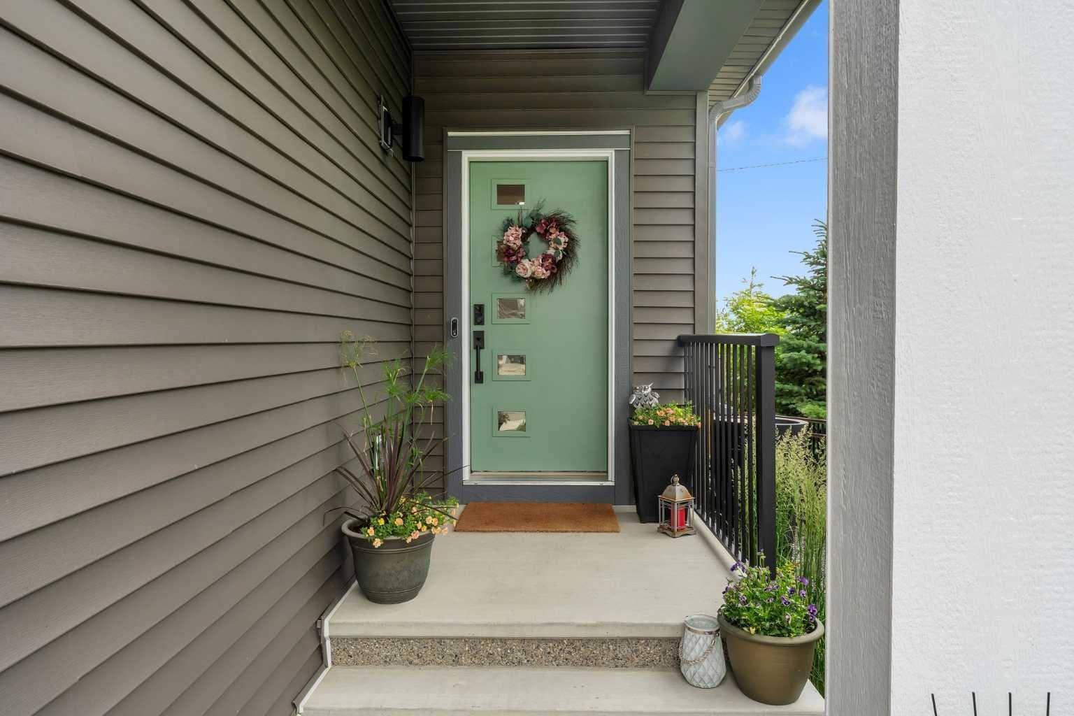 444 Lawthorn Way — photo 2
