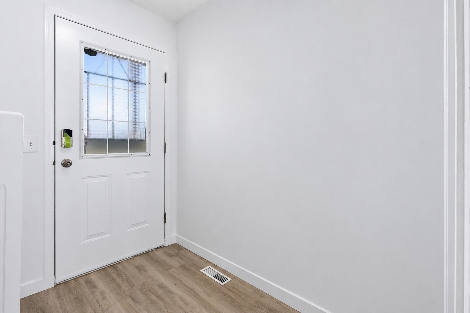 133 Martinvalley Crescent NE — photo 2