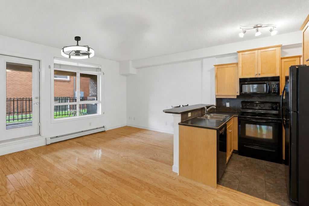 106, 323 18 Avenue SW — photo 2