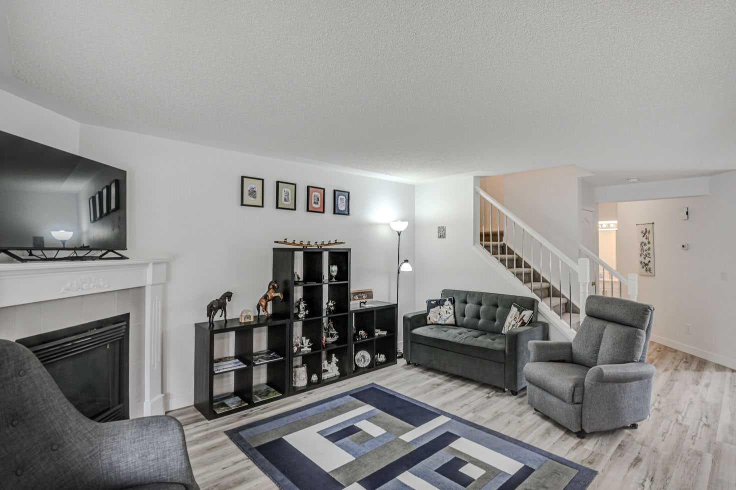 58 Sierra Morena Gardens SW — photo 5