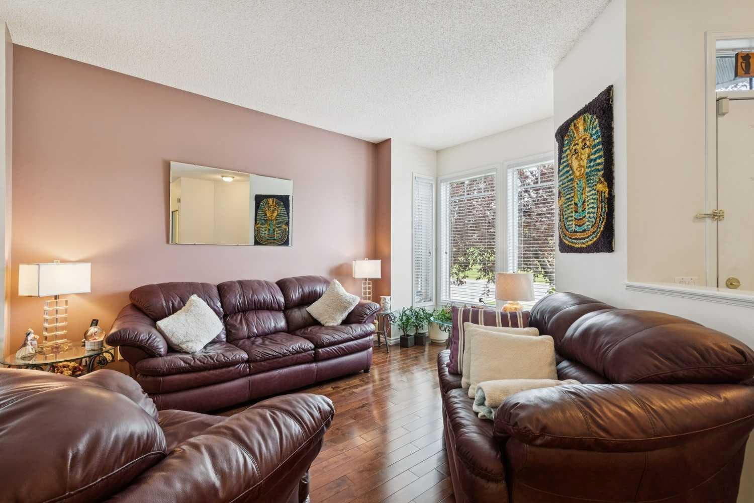 2634 Signal Hill Heights SW — photo 4