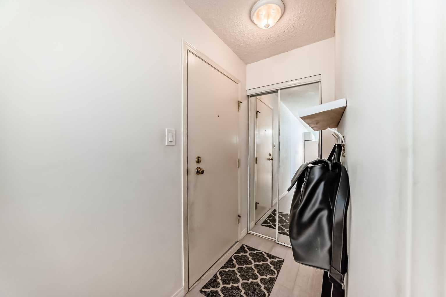 304, 317 14 Avenue SW — photo 3