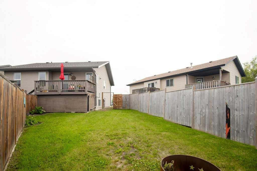 10 Hansen Close — photo 5