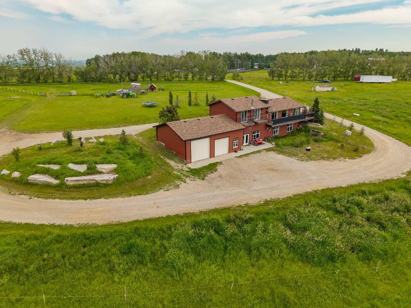 31170 Range Road 42 Range — photo 1