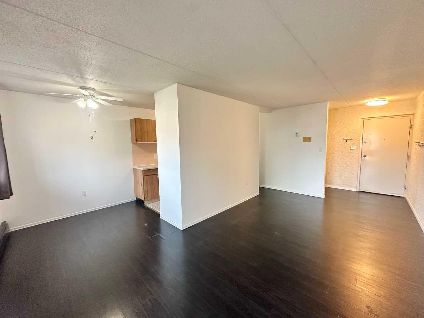 201, 1 Chinook Crescent W — photo 4