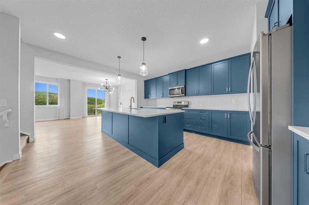 82 Belvedere Green SE — photo 3