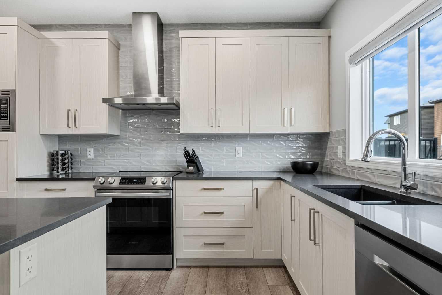 1020 Chinook Gate Heath SW — photo 4