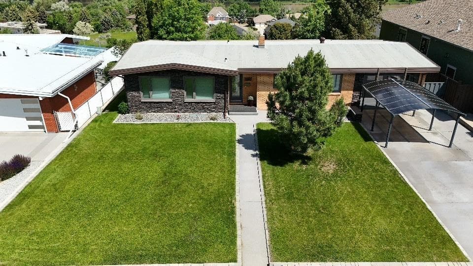 586 Prospect Drive SW — photo 3