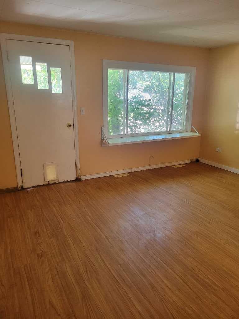 1 Elm Avenue — photo 5