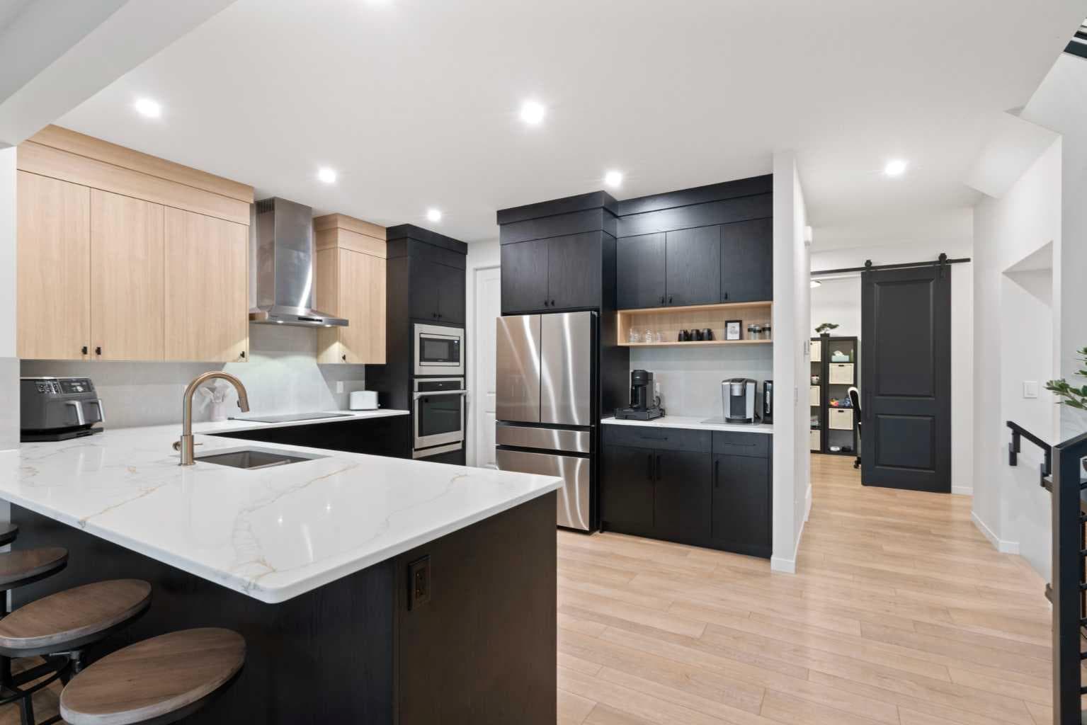 500 Cranbrook Gardens SE — photo 3