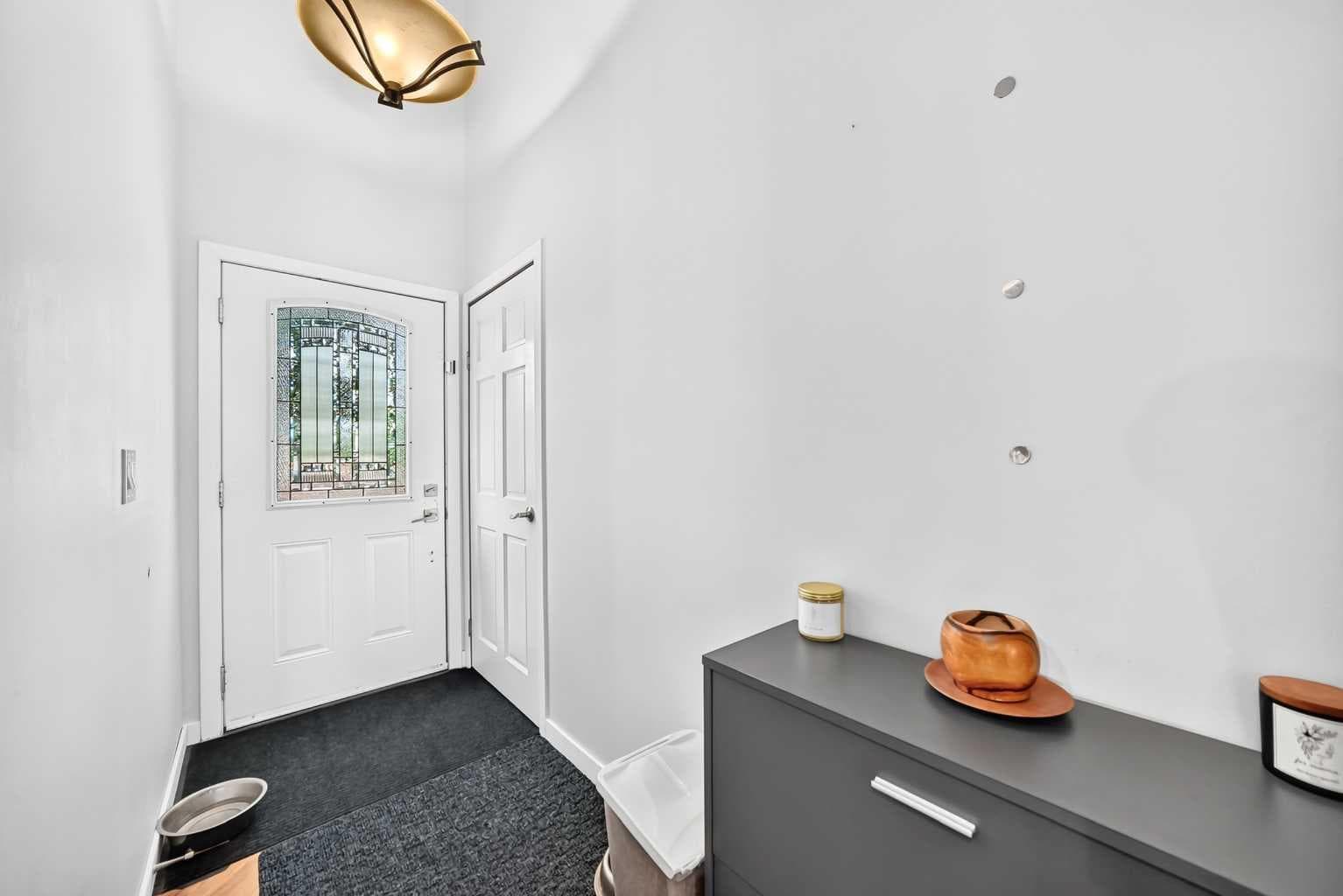 31 Taylor Way SE — photo 4