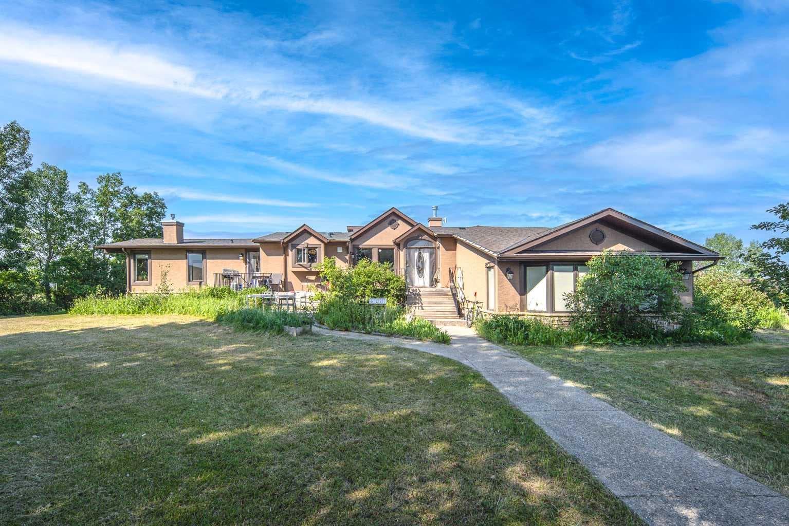 33076 Township Road 243 — photo 1
