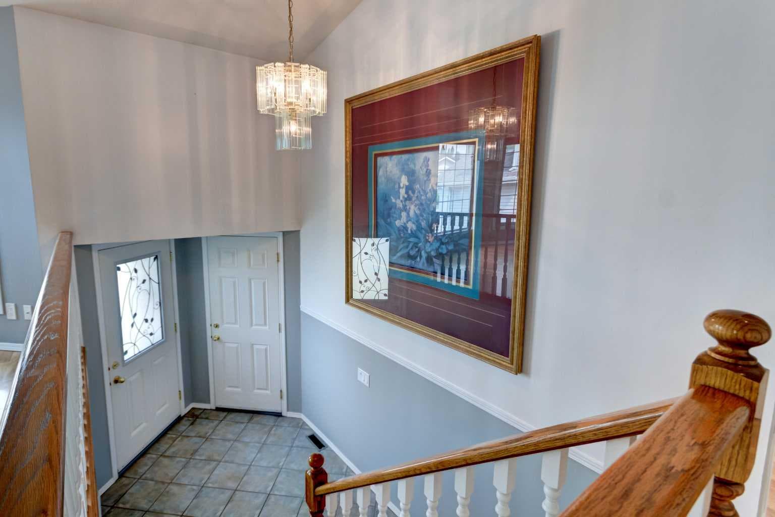411 Shawinigan Drive SW — photo 2