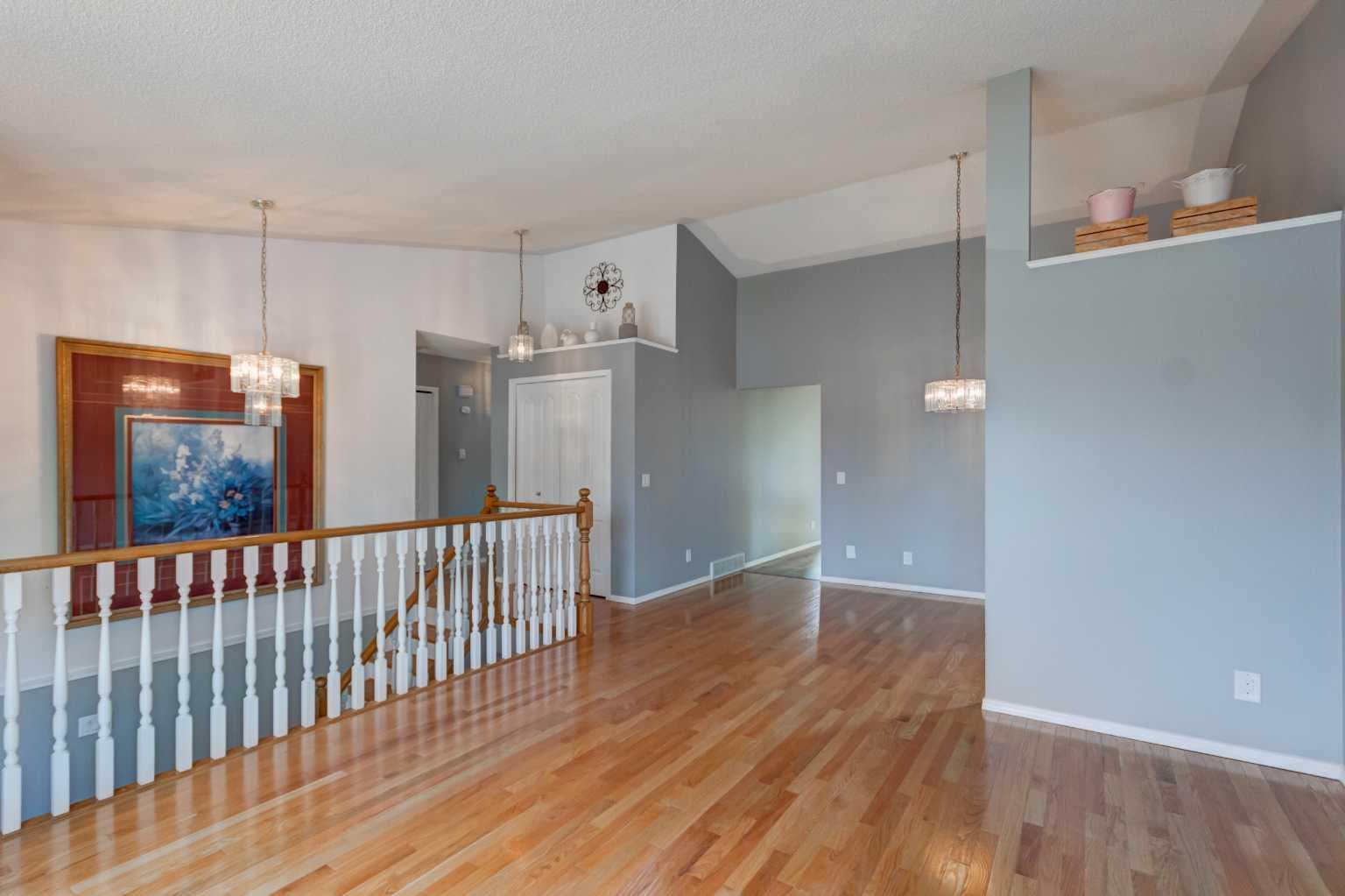 411 Shawinigan Drive SW — photo 5