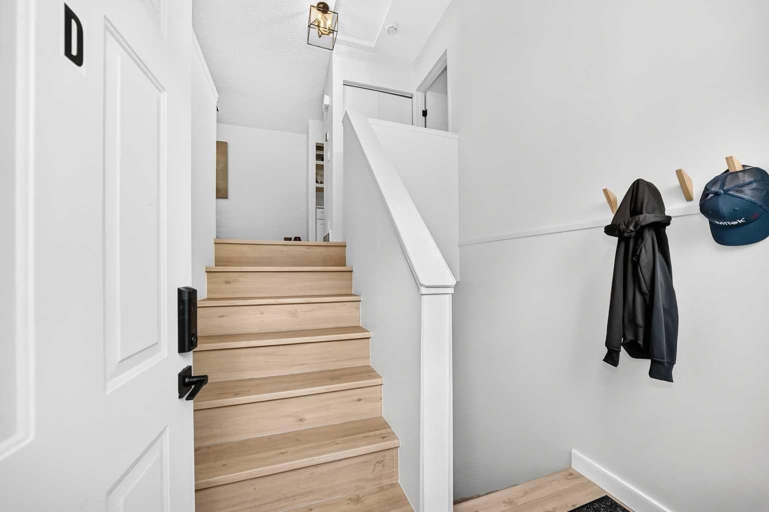 D, 109 Stanley Avenue — photo 2