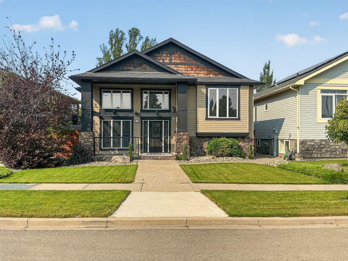 250 Riverstone Boulevard W — photo 1