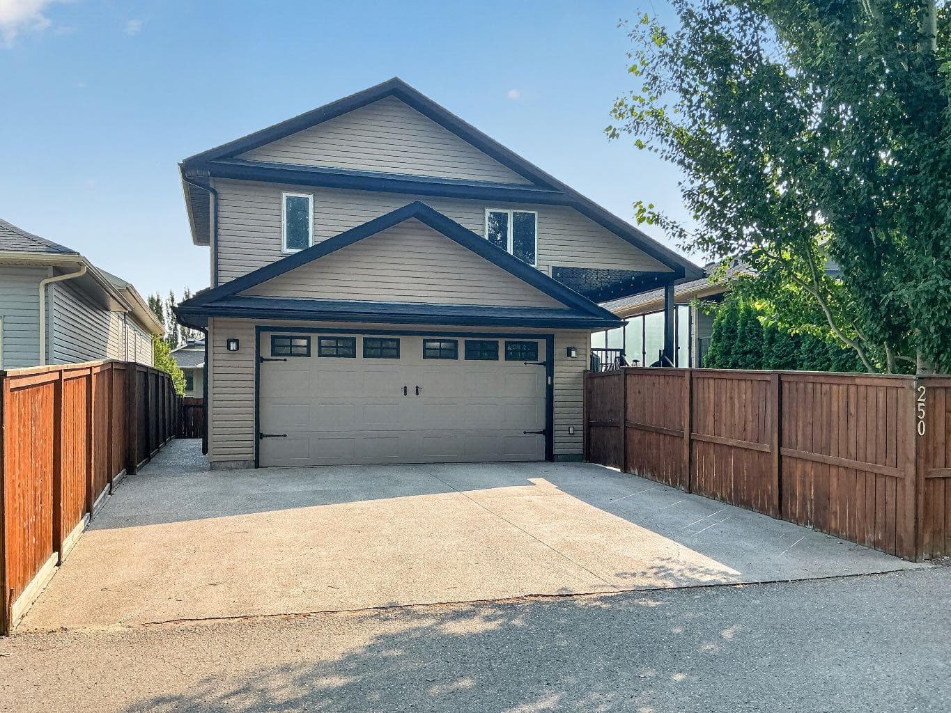 250 Riverstone Boulevard W — photo 2