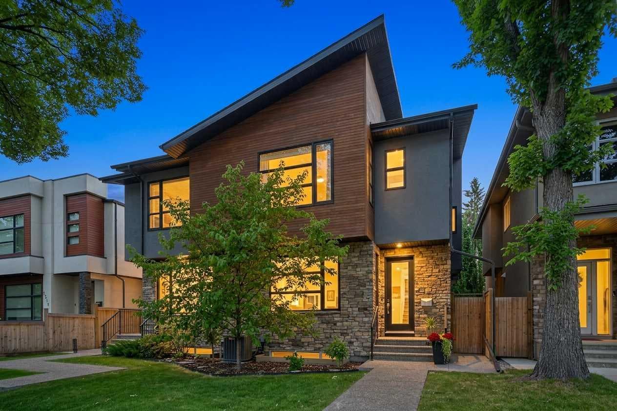 3507 40 Street SW — photo 1