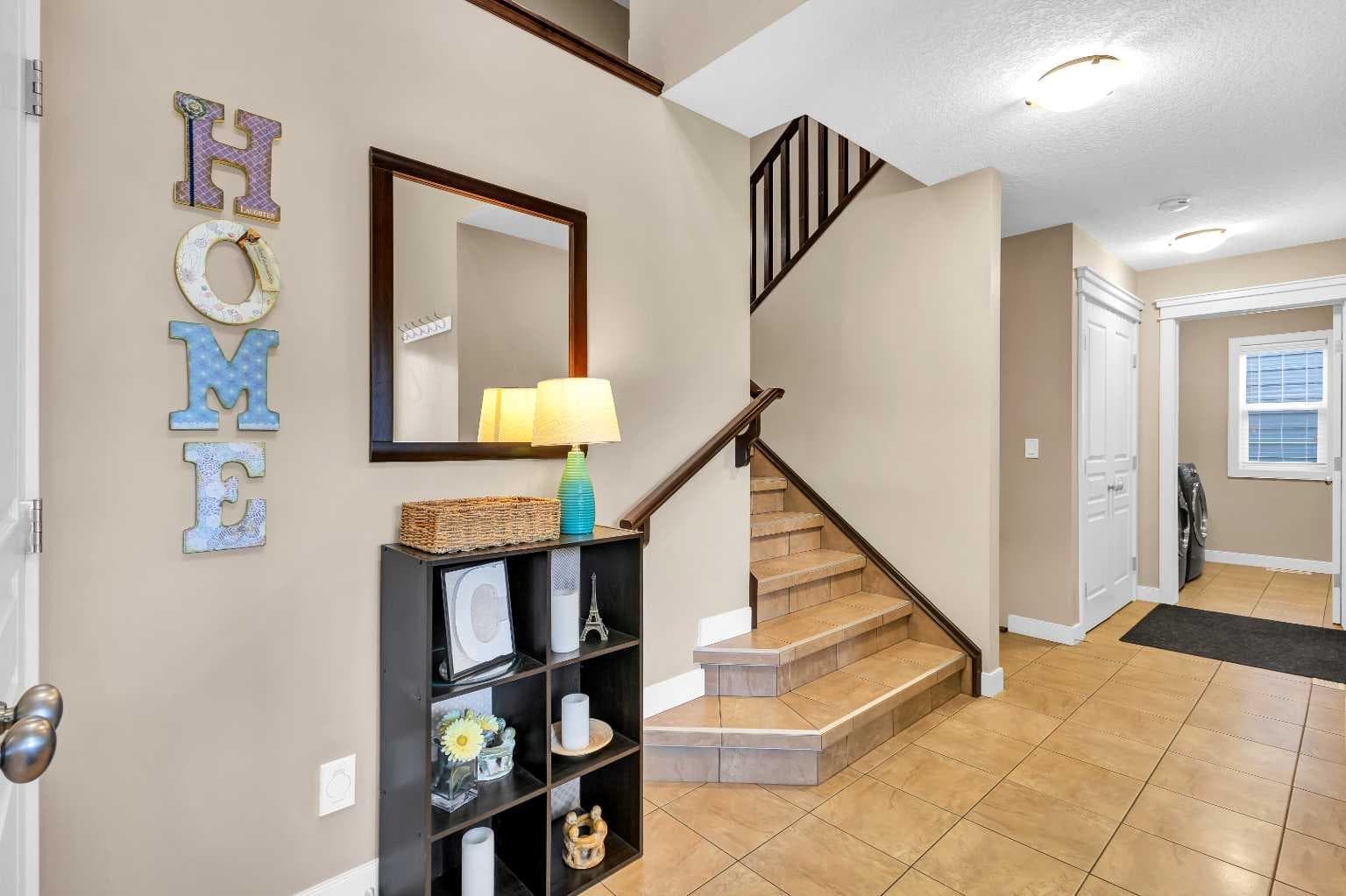 21 Evansfield Way NW — photo 3