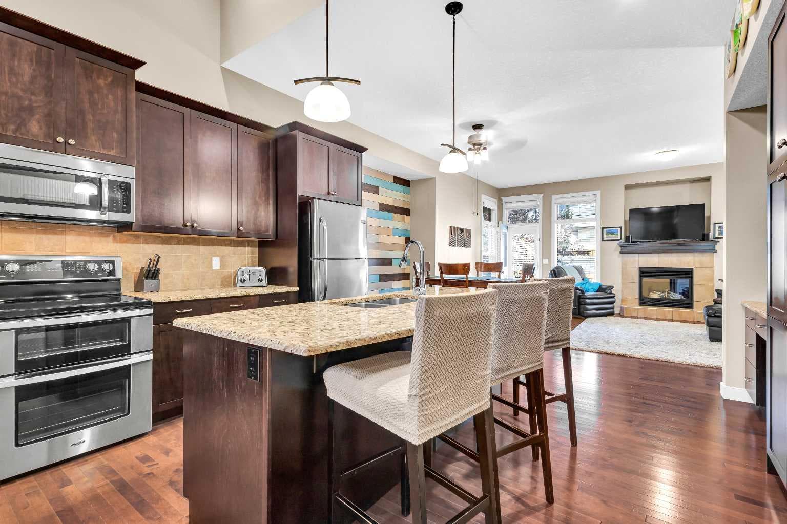 21 Evansfield Way NW — photo 4
