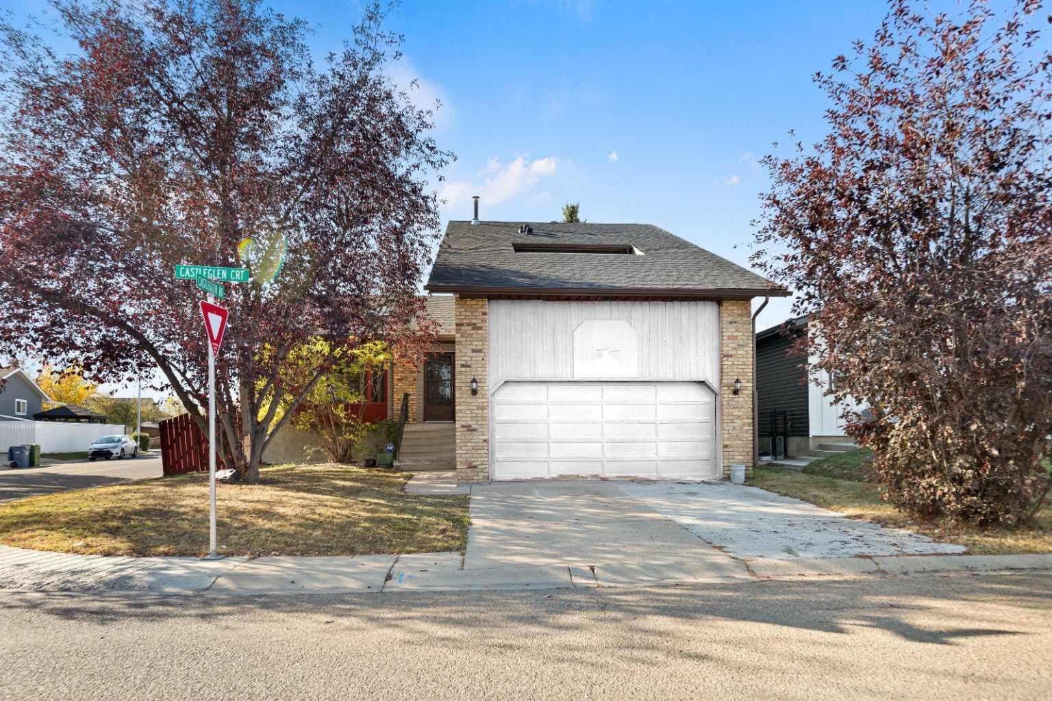 48 Castleglen Court NE — photo 1