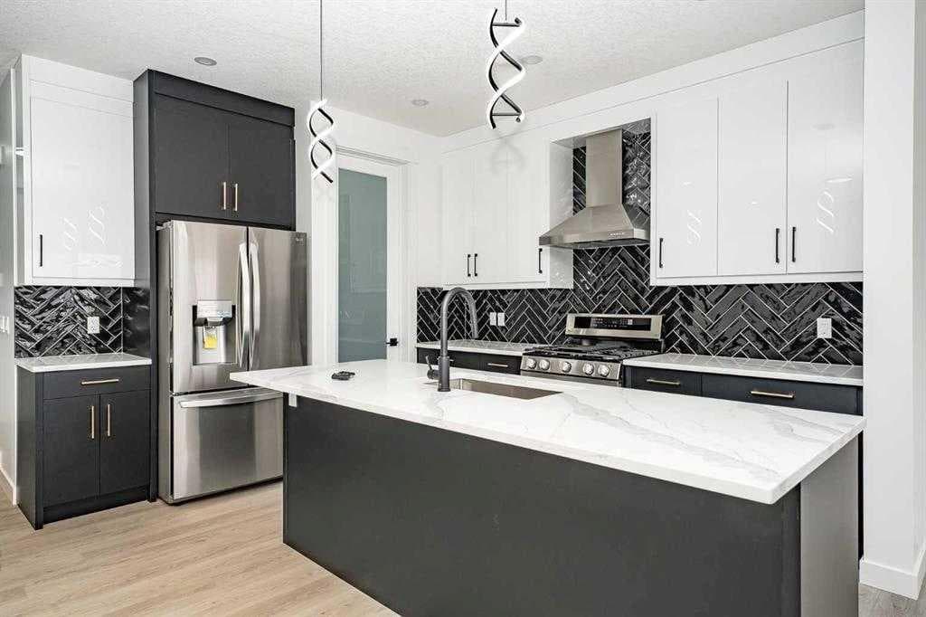 180 Lakewood Circle — photo 2