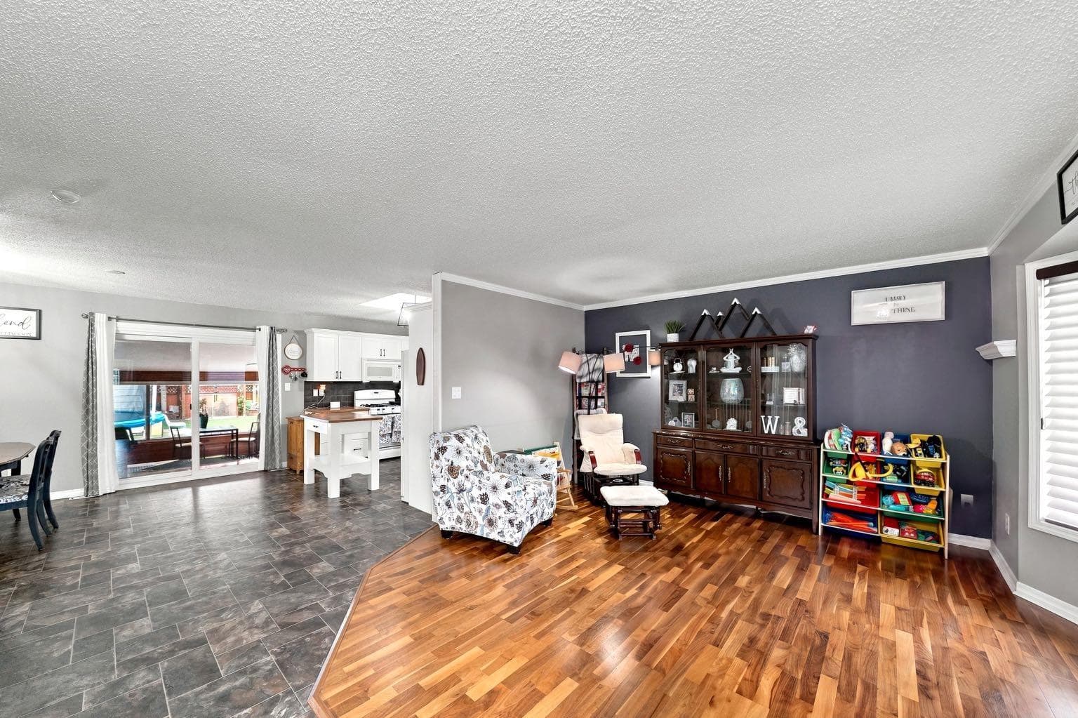 62 Rupert Crescent — photo 4