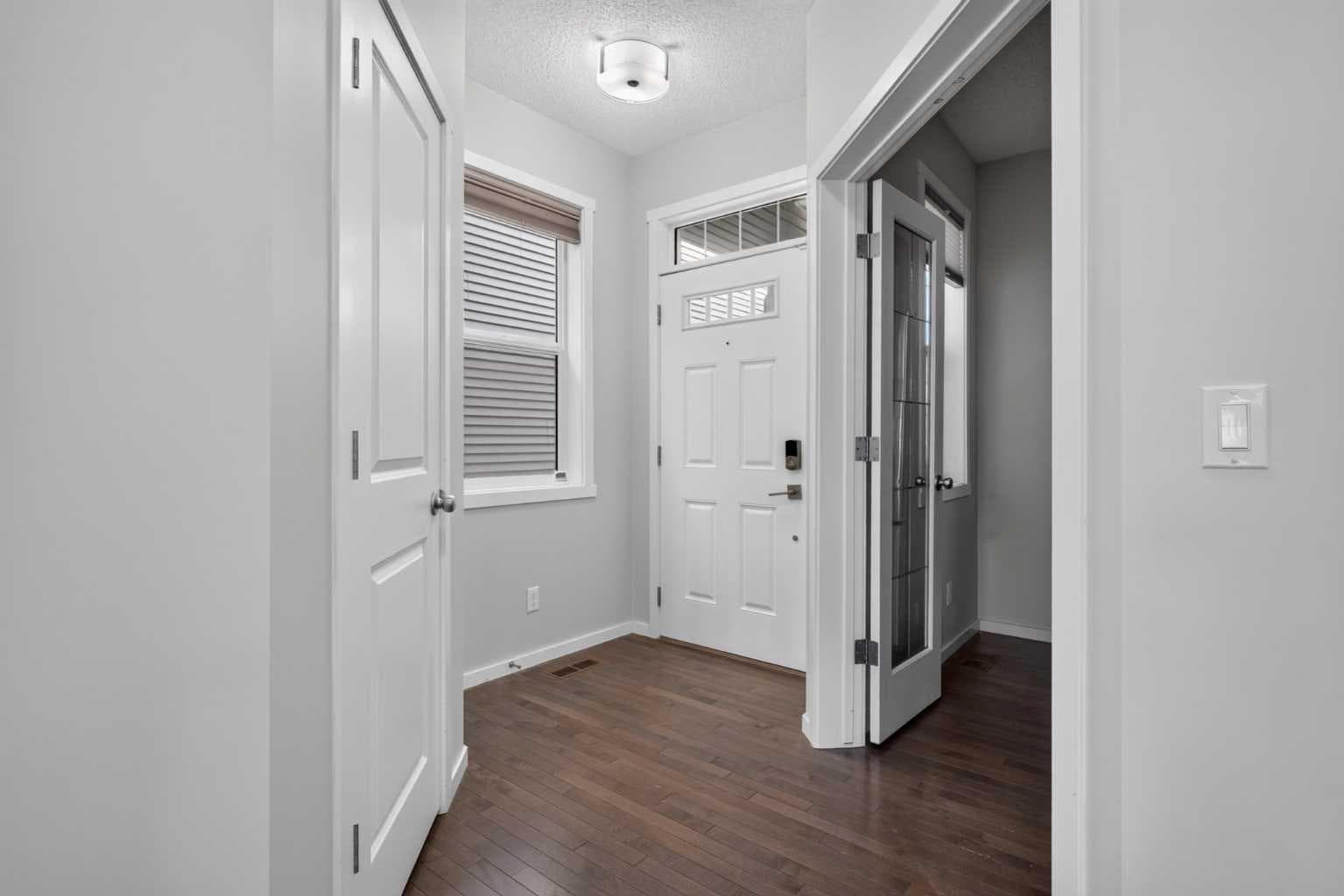 80 Nolancrest Green NW — photo 4