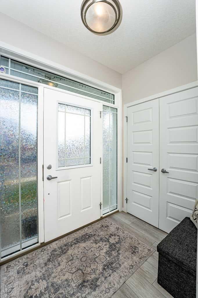 717 Windrow Manor SW — photo 2