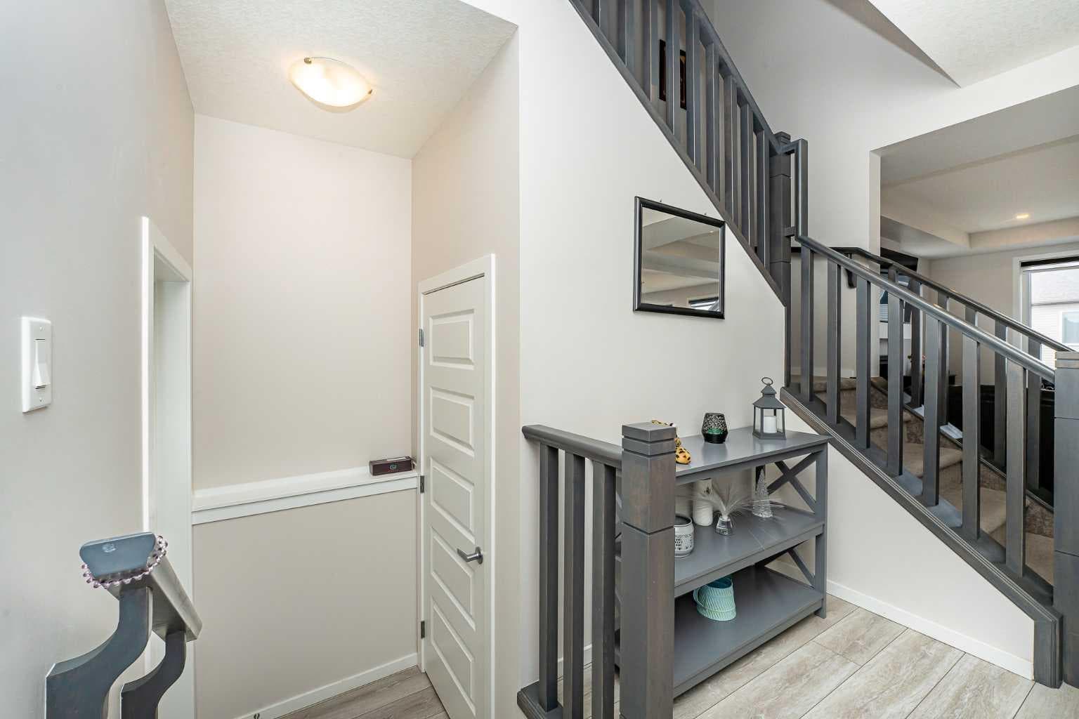 717 Windrow Manor SW — photo 4