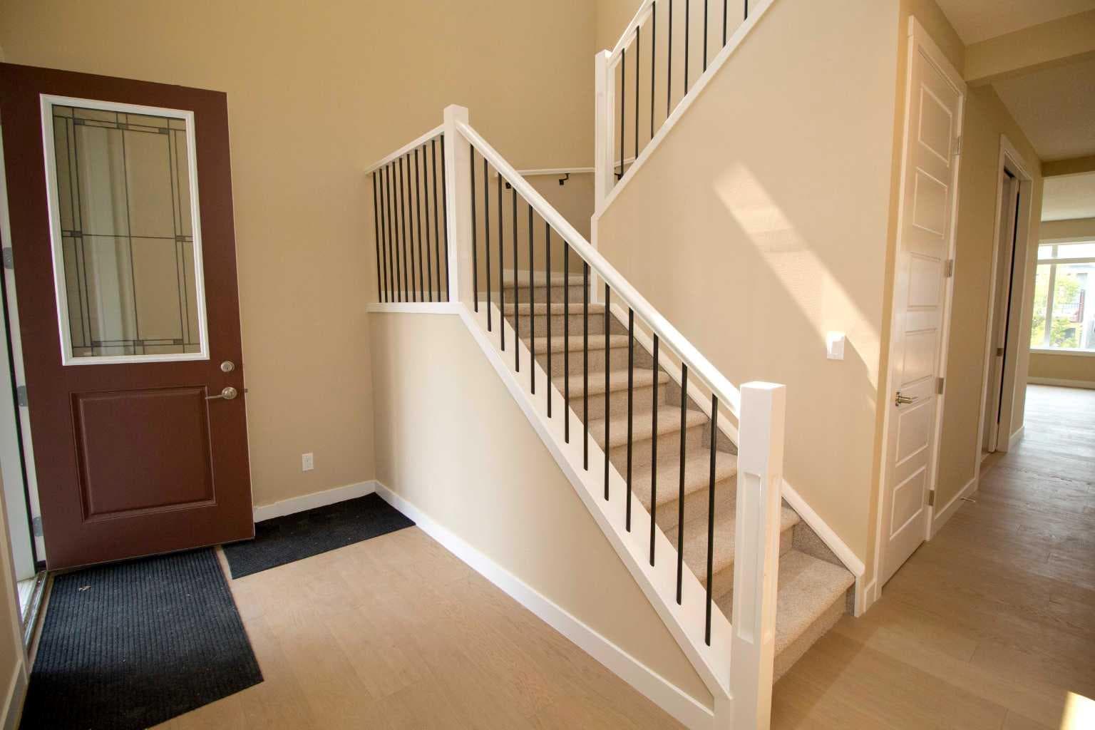 127 Sundown Crescent — photo 3