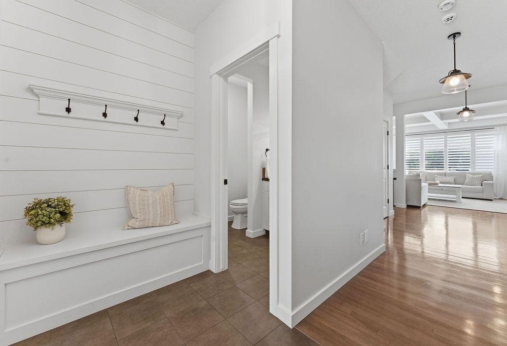 708 Coopers Square SW — photo 4