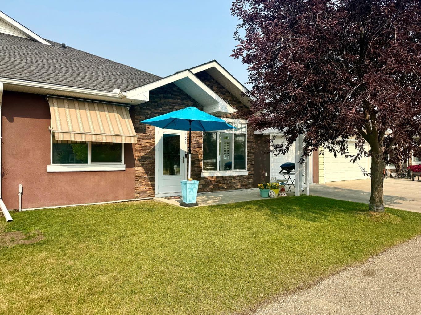 104 Sunvale Crescent NE — photo 1