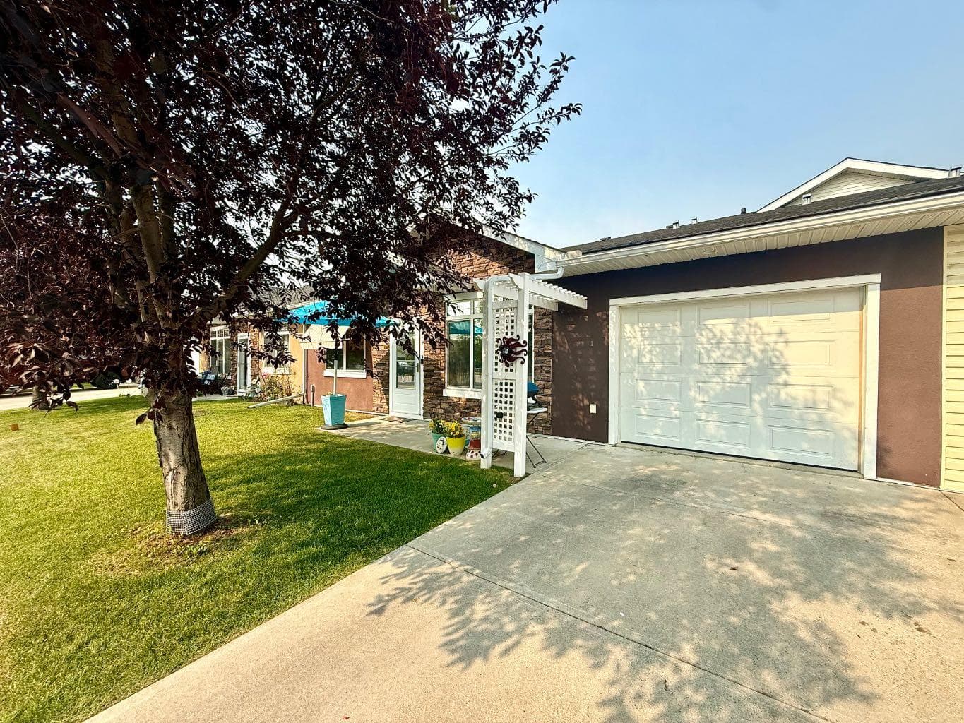 104 Sunvale Crescent NE — photo 2