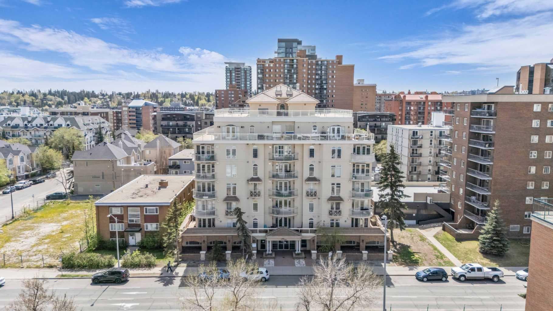 303, 1315 12 Avenue SW — photo 1