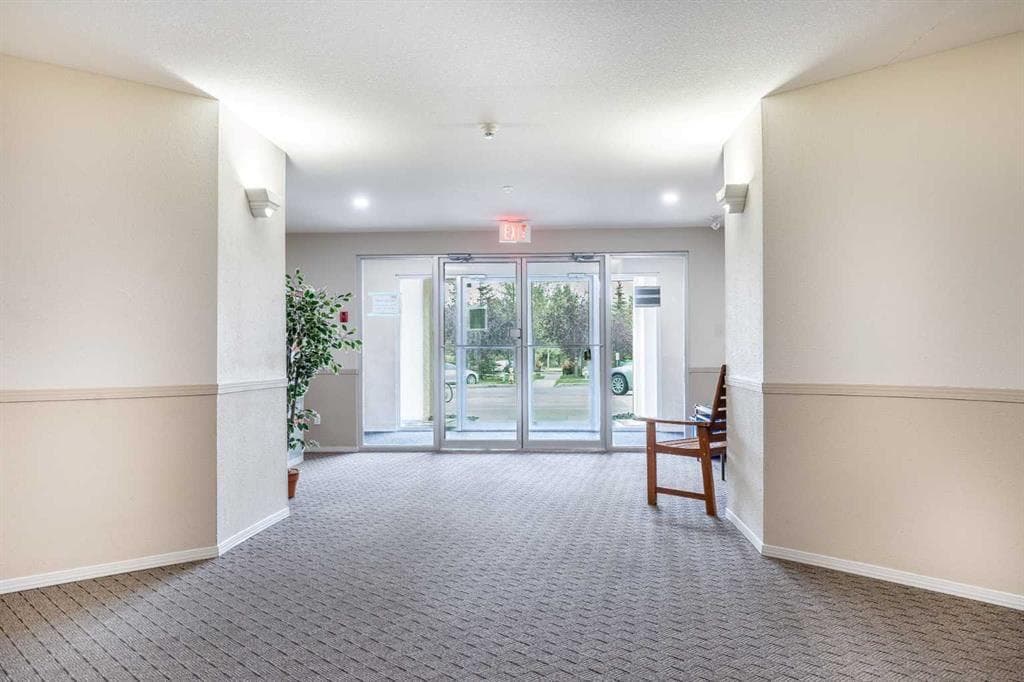 216, 2000 Citadel Meadow Point NW — photo 3
