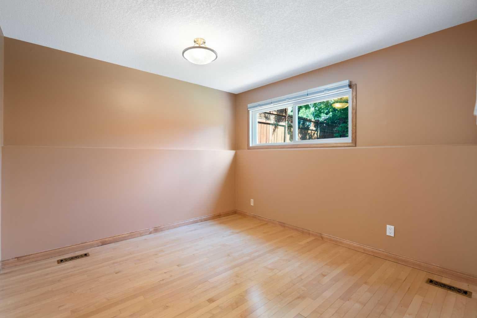 2712 Conrad Drive NW — photo 4