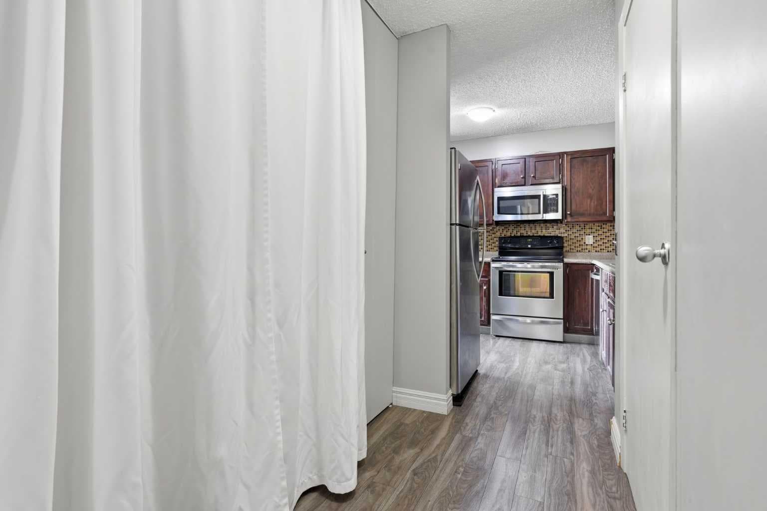 406, 145 Point Drive NW — photo 3