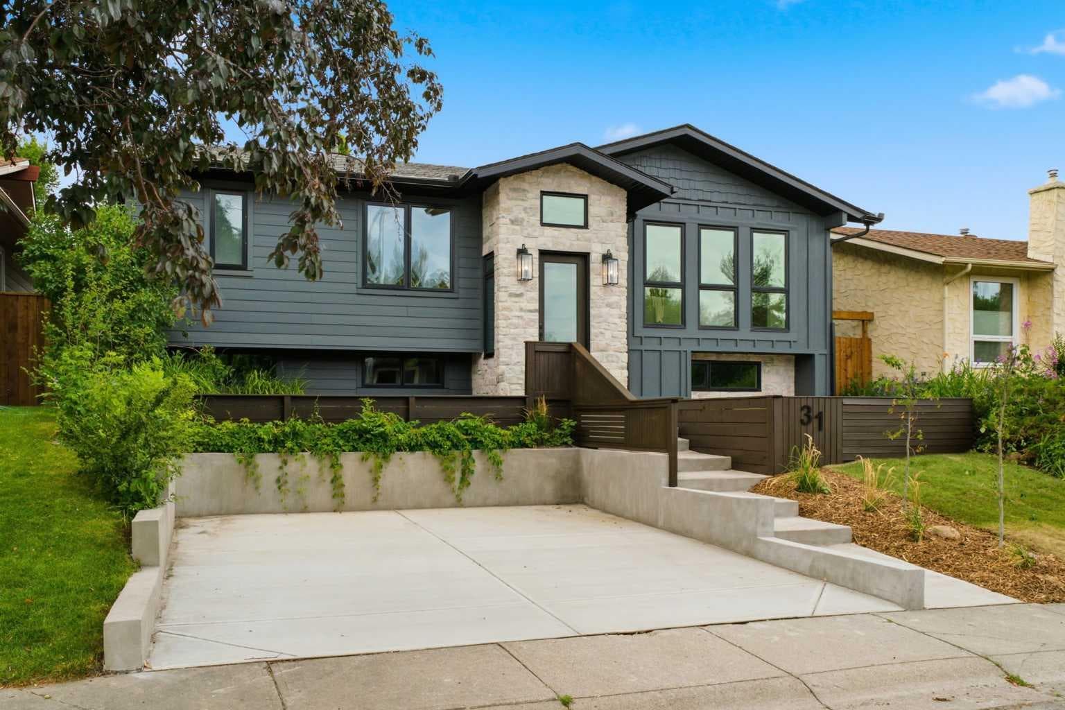 31 Midvalley Road SE — photo 2