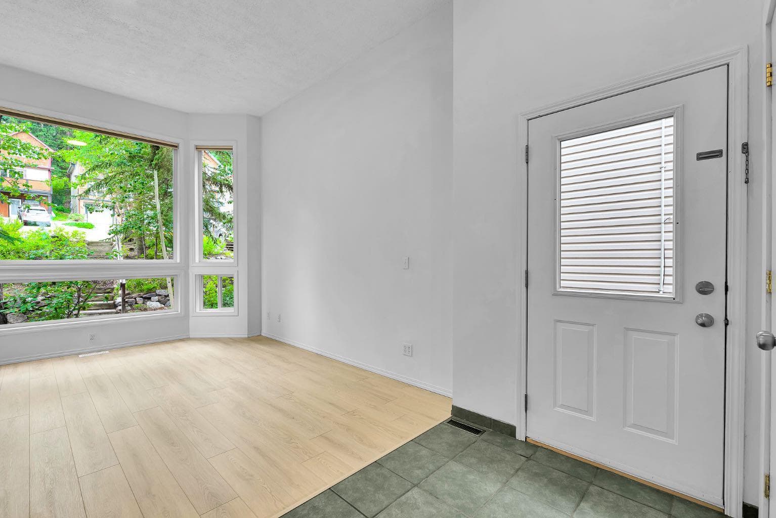 952 Wilson Way — photo 4